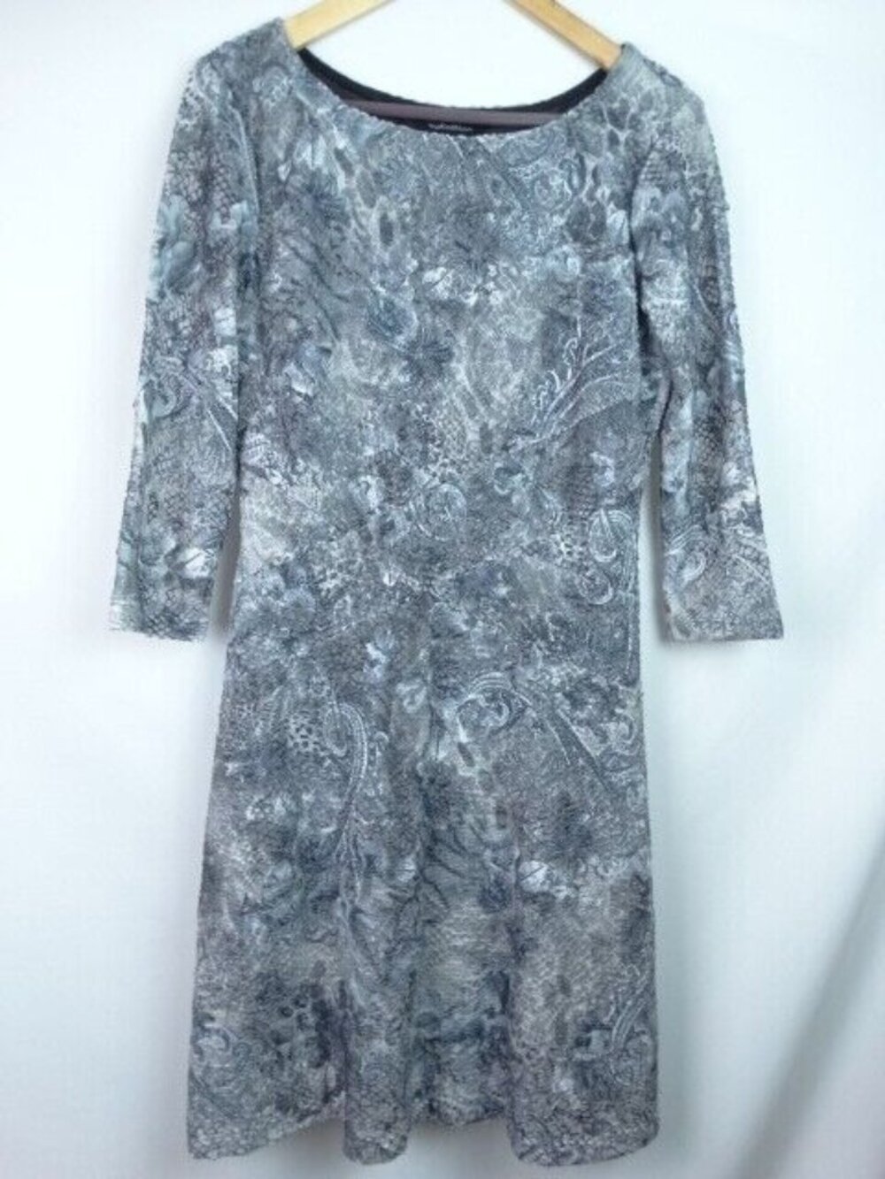 Indication Women's Dress Size Medium Gray Floral Lace 3/4 Sleeve Dress
